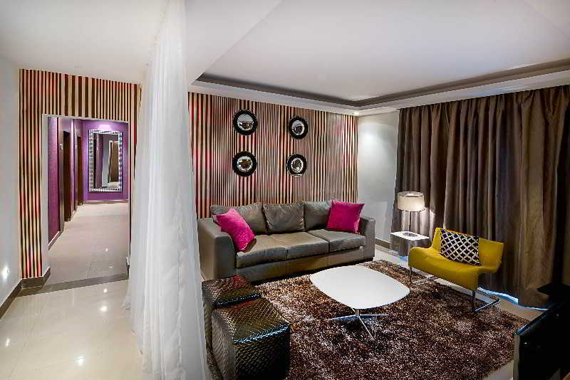 Maison Fahrenheit Lagos Exterior photo
