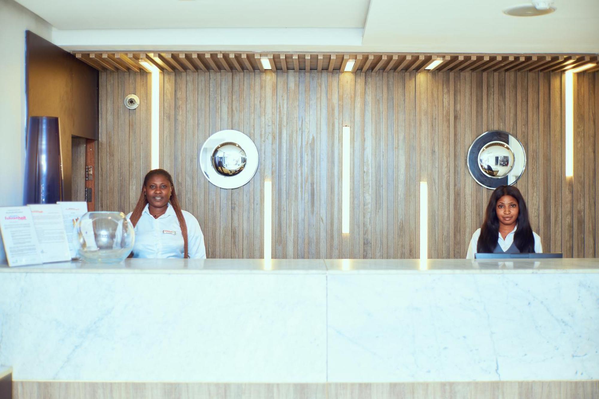 Maison Fahrenheit Lagos Exterior photo